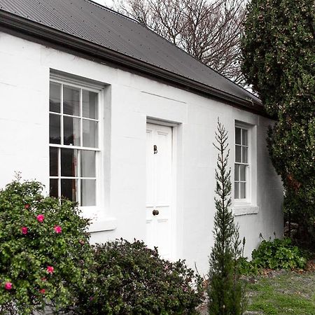 Gaol House Cottages Bicheno Bagian luar foto