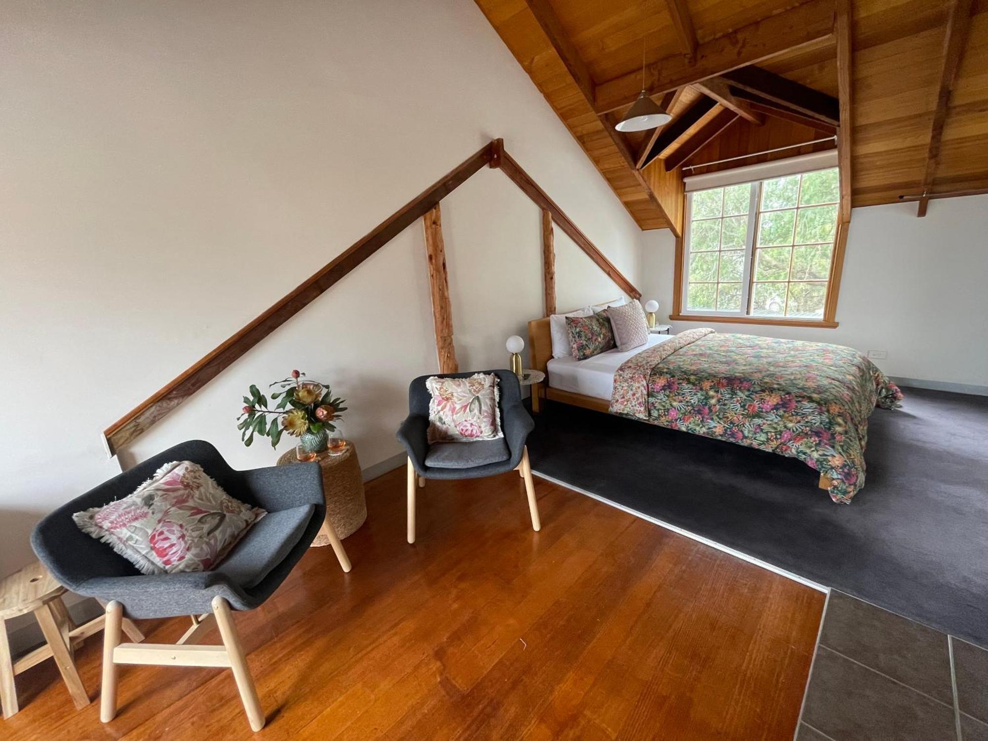 Gaol House Cottages Bicheno Bagian luar foto